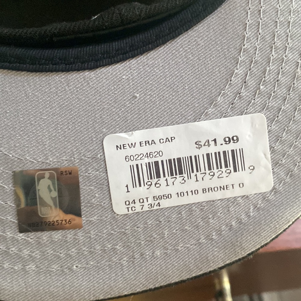 Brooklyn hat - Picture 3 of 6